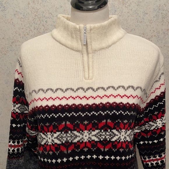 Holiday Christmas Sweater - Picture 8 of 9